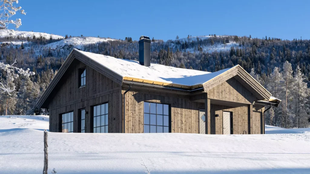 Hallinstugu 82 vinter fremhevet